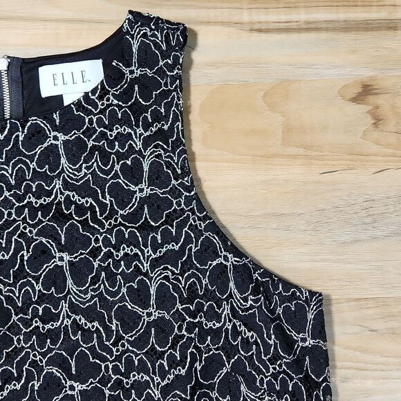 🔹️Elle Black & White Floral Lace Print Sleeveless Top Large - Picture 5 of 11